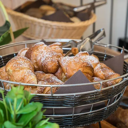 Ξενοδοχείο Europa 3*